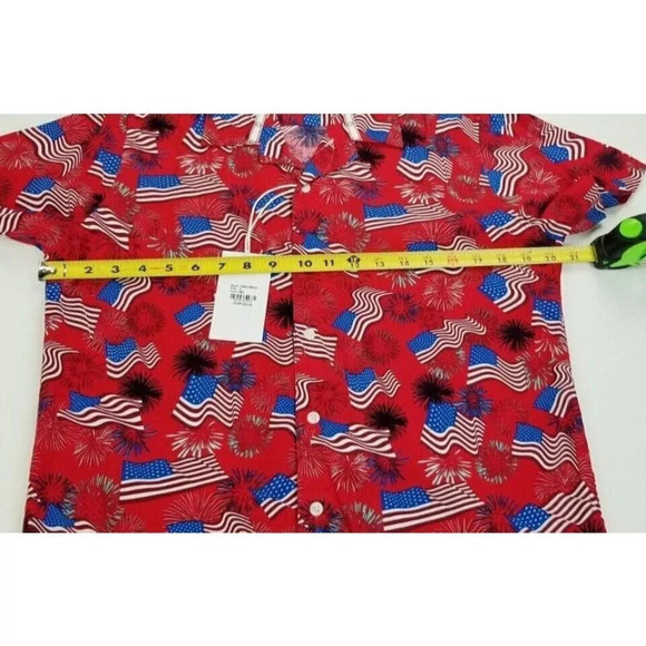 Free Planet Small Stars and Stripes Red American Flag Fireworks Mens Rayon Shirt - Picture 2 of 10